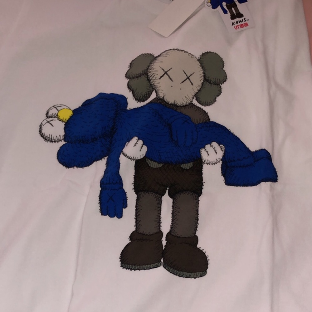 Kaws tee xlarge